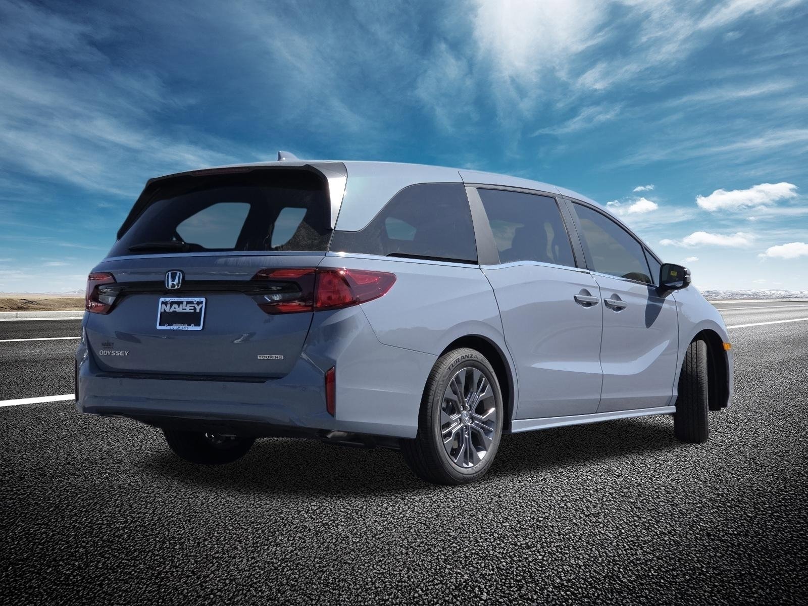 New 2026 Honda Odyssey Touring image 11