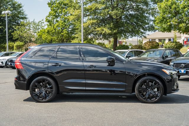 Certified 2024 Volvo XC60 T8 Ultimate w/ Protection Package Premier AWD/4WD image 4