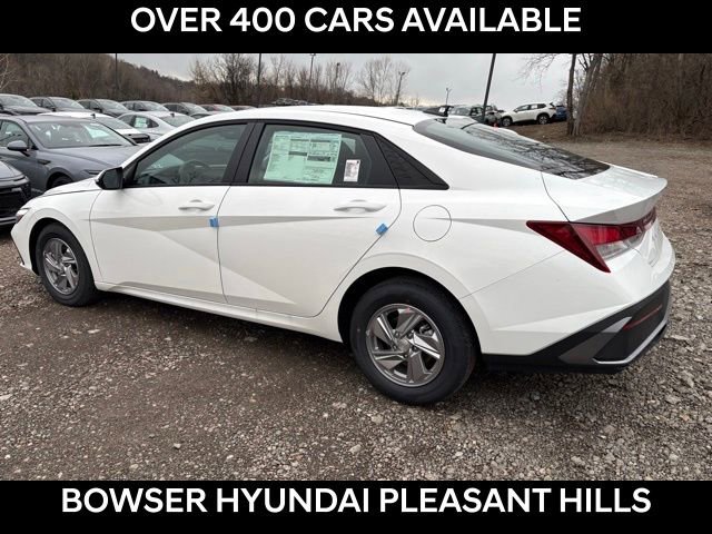 New 2026 Hyundai Elantra SE w/ Cargo Package image 3
