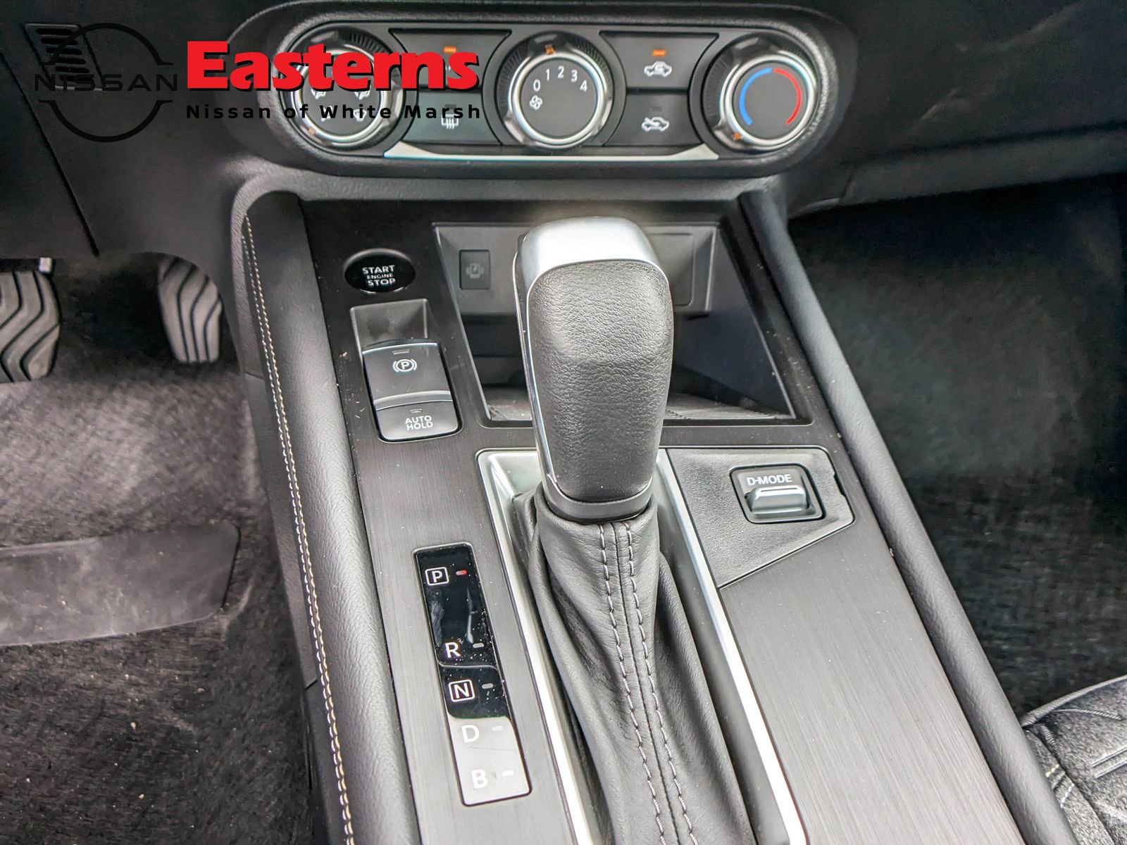 New 2025 Nissan Kicks SV image 23