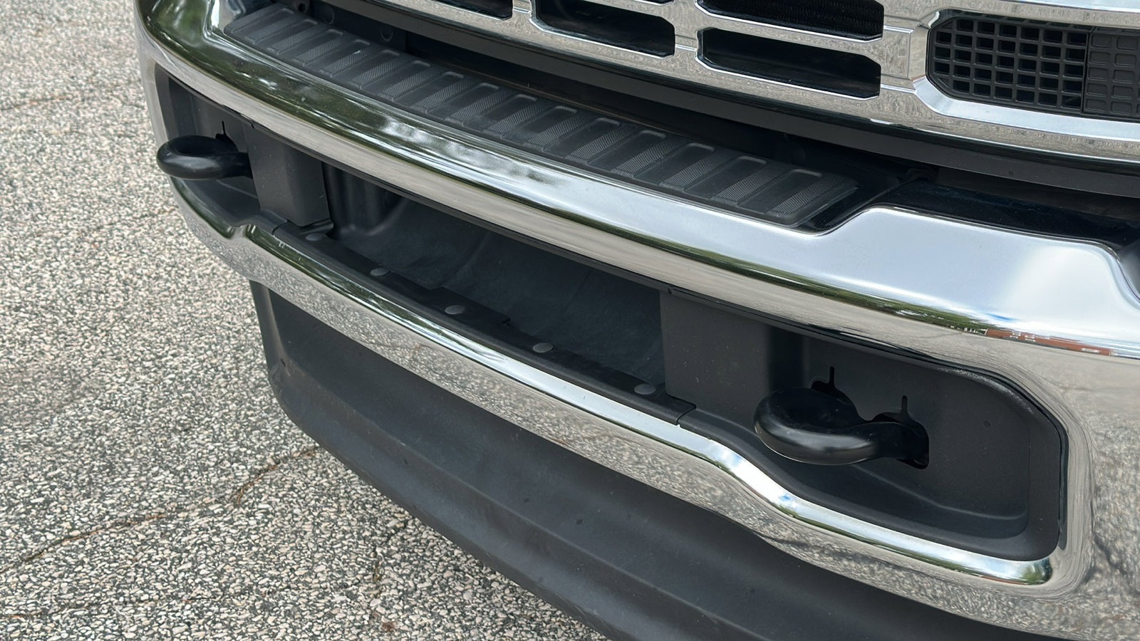 Used 2024 Ford F250 XLT w/ FX4 Off-Road Package image 5