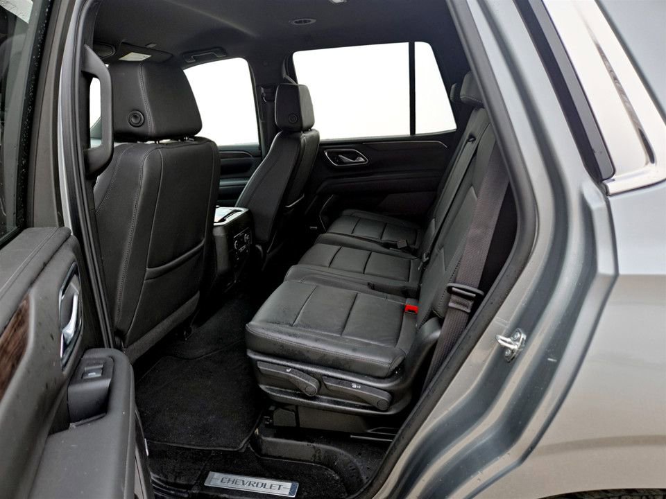 Used 2024 Chevrolet Tahoe LT w/ Luxury Package AWD/4WD image 28