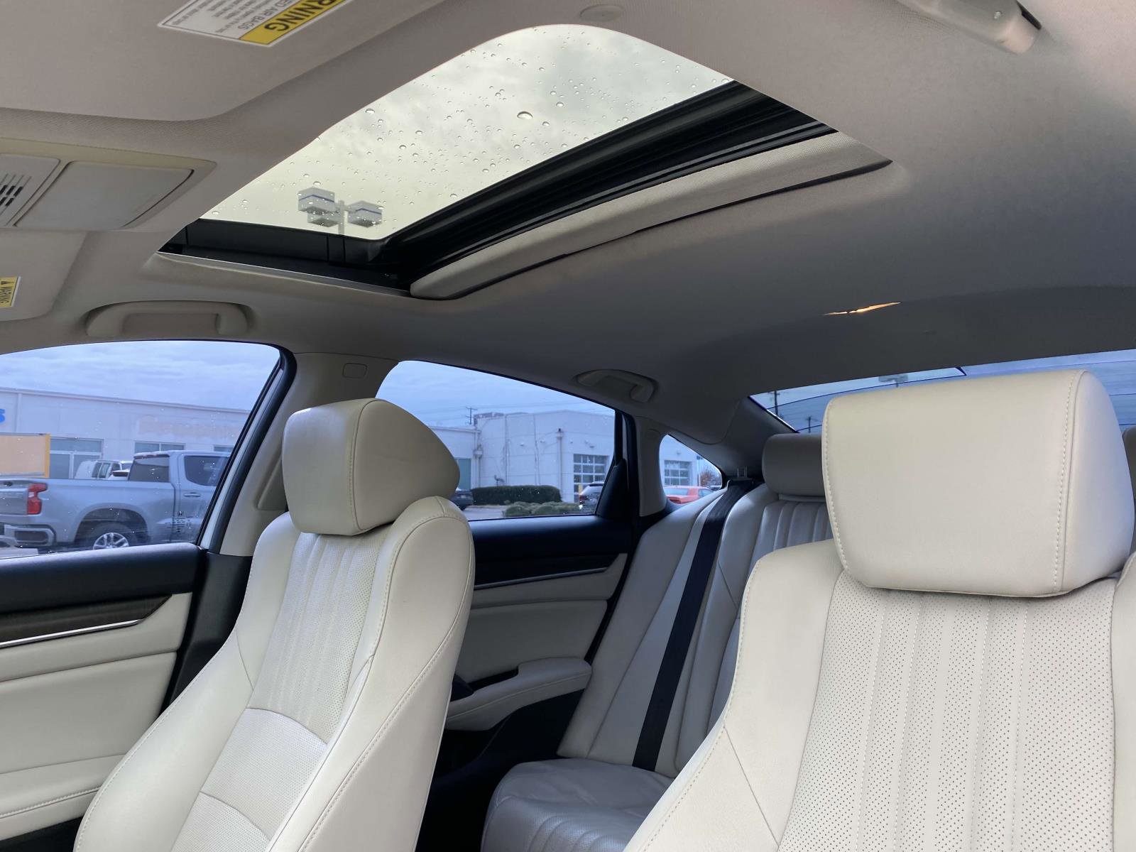 Used 2018 Honda Accord EX-L image 13