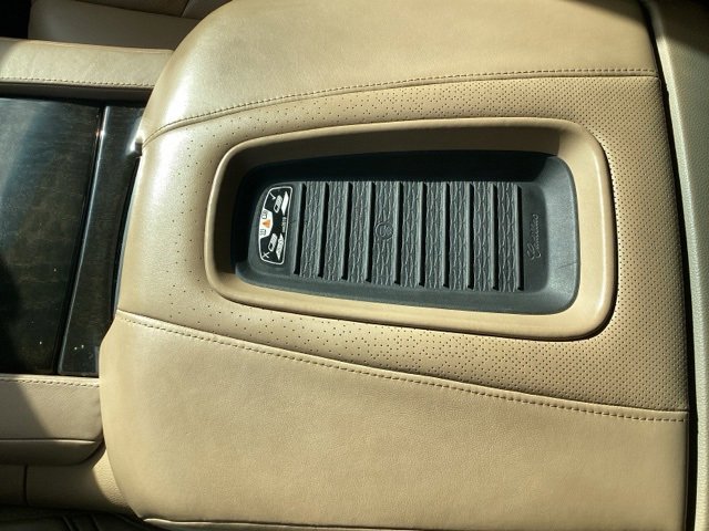 Used 2018 Cadillac Escalade Platinum image 34