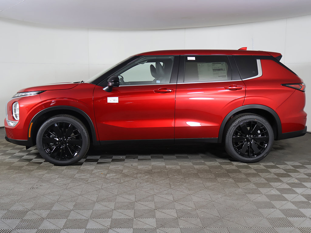 New 2026 Mitsubishi Outlander LE AWD/4WD image 17