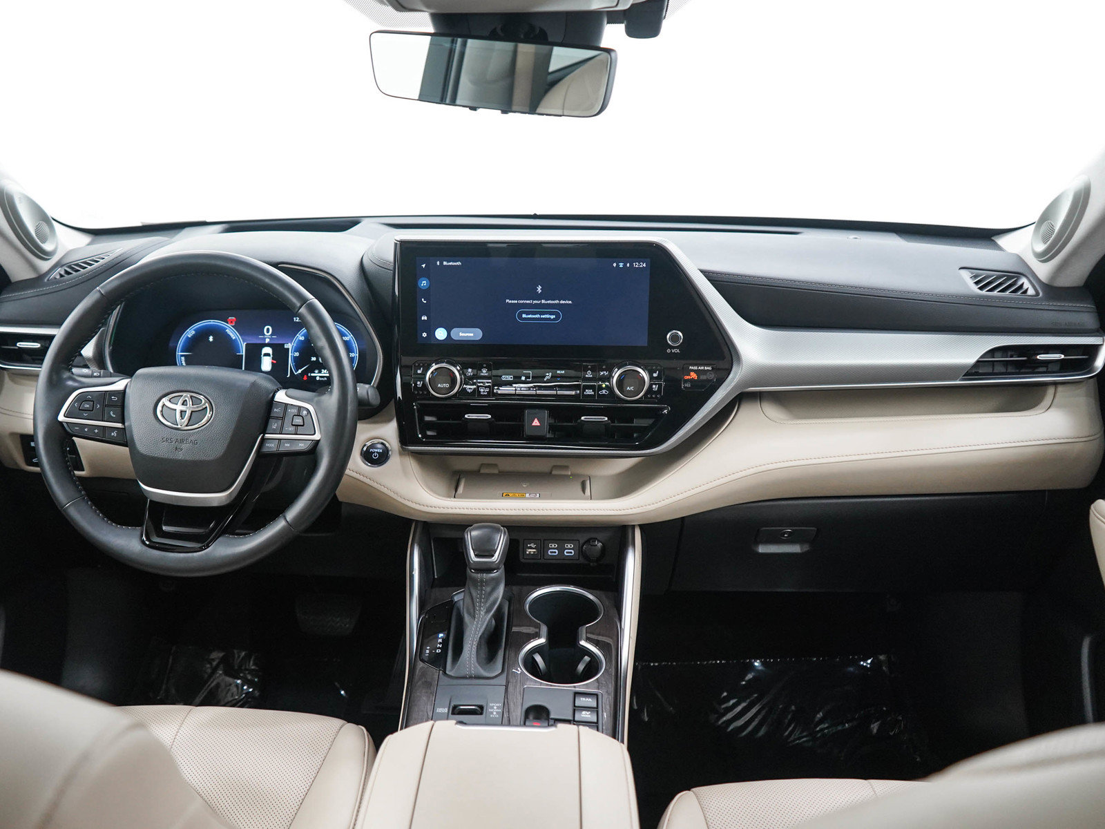 Used 2023 Toyota Highlander Platinum AWD/4WD image 14