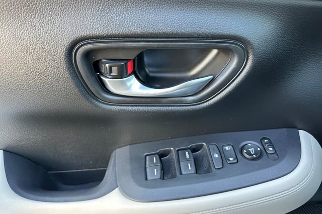 Certified 2023 Honda HR-V LX image 12