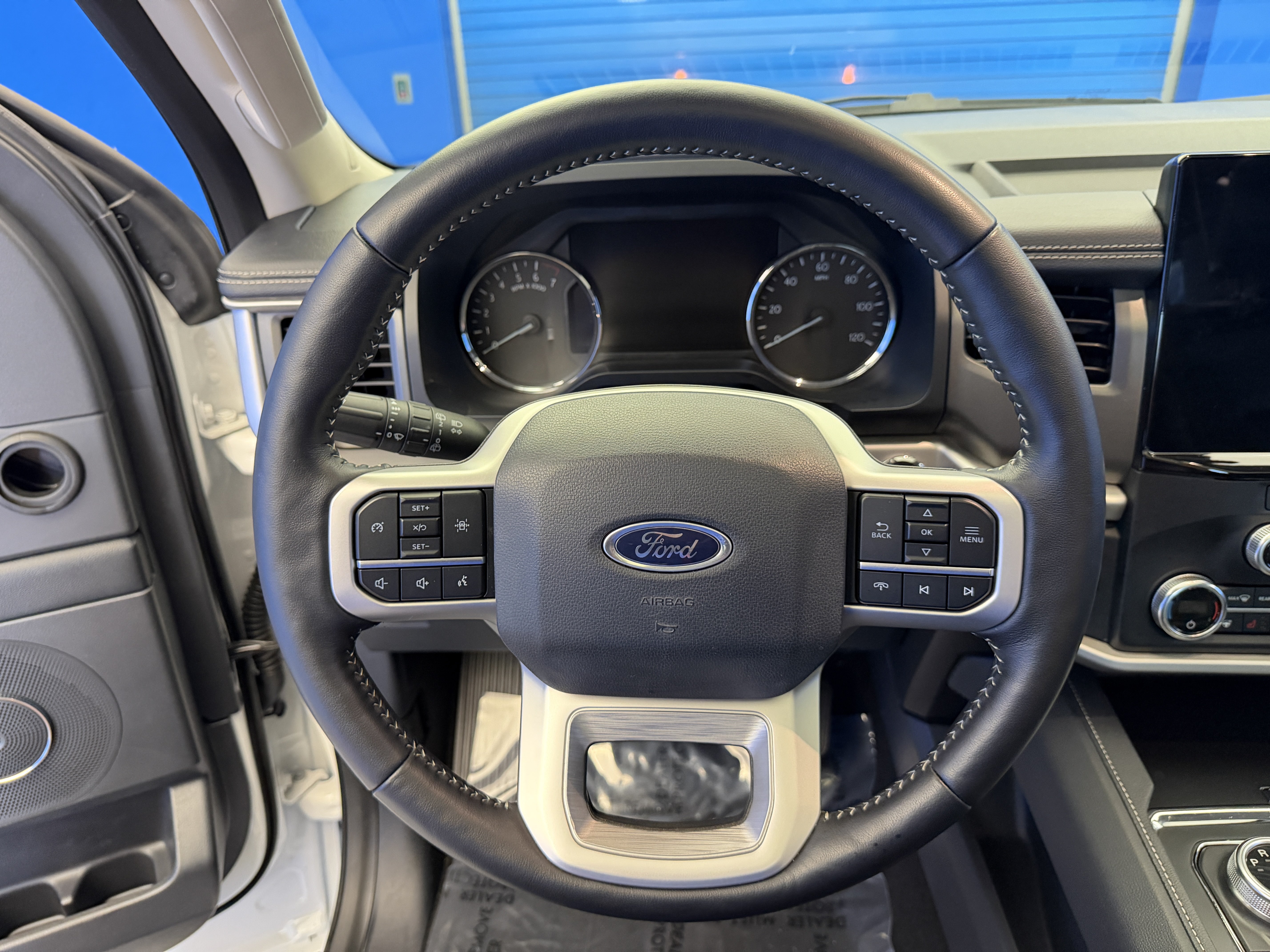 Used 2024 Ford Expedition Max XLT AWD/4WD image 15