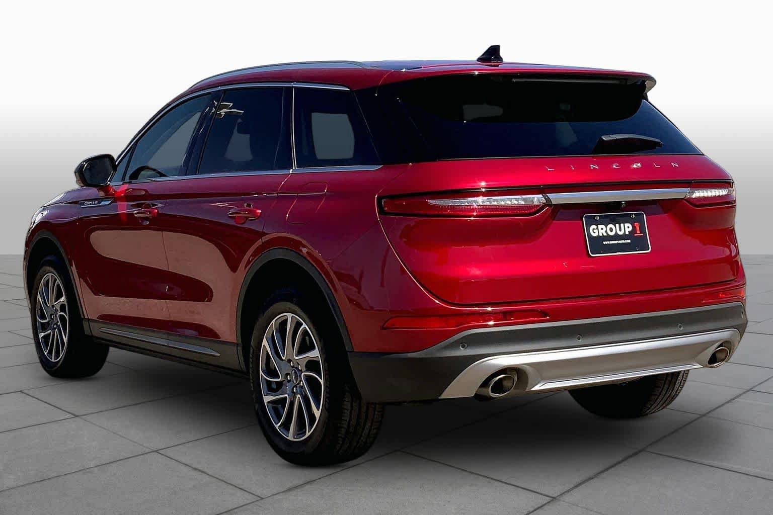 Certified 2022 Lincoln Corsair AWD w/ Equipment Group 101A image 12