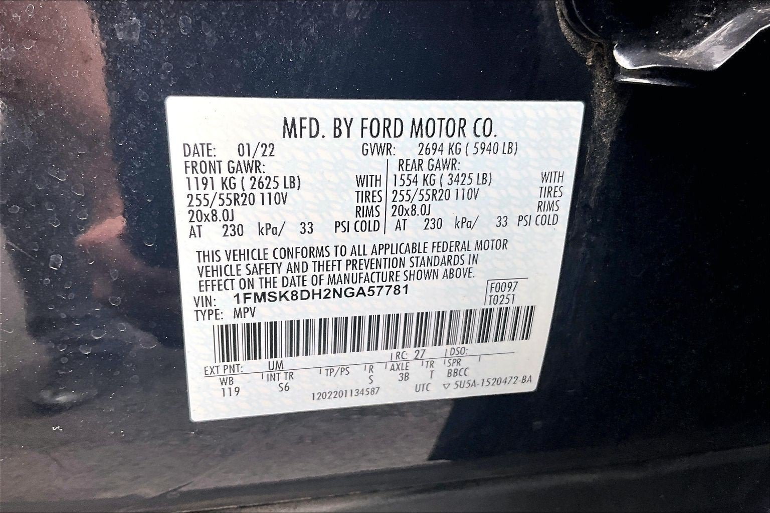 Used 2022 Ford Explorer XLT w/ Equipment Group 202A AWD/4WD image 29