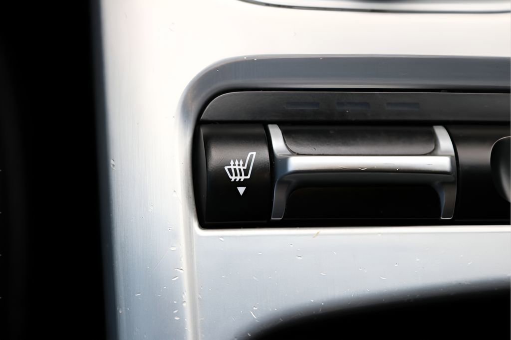 Used 2019 Kia Stinger GTS image 25