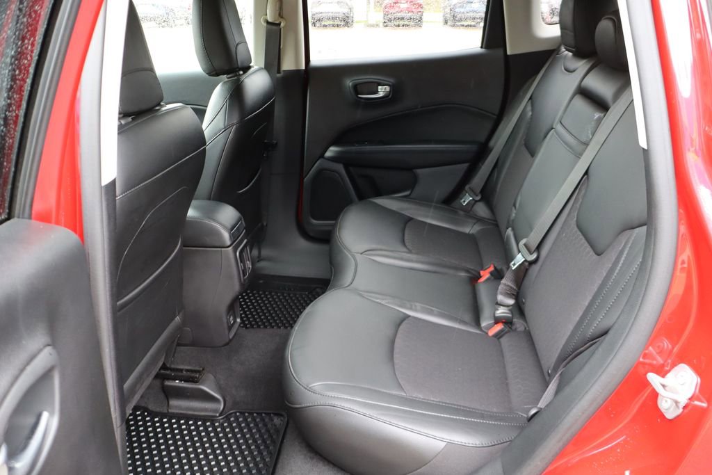 Used 2020 Jeep Compass Latitude image 37