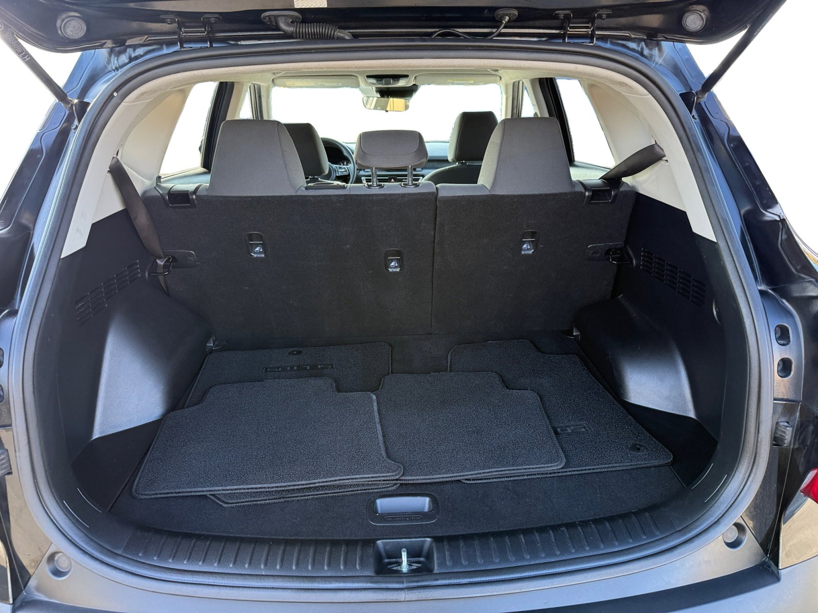 Used 2023 Kia Seltos LX image 17