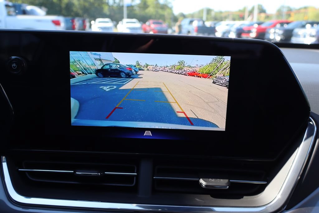 Used 2025 Chevrolet Trax ACTIV w/ Sunroof Package FWD image 11
