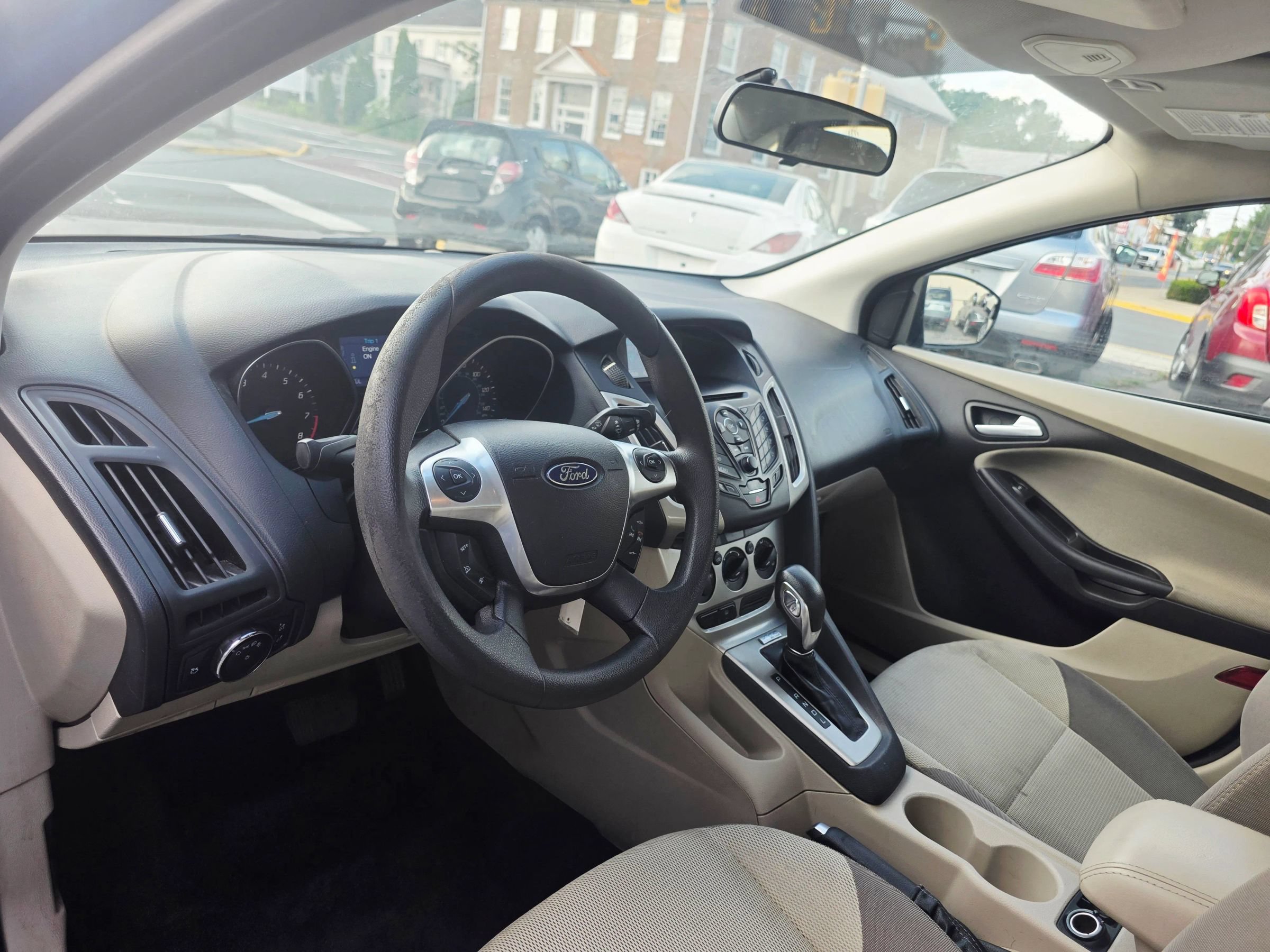 Used 2013 Ford Focus SE FWD image 10