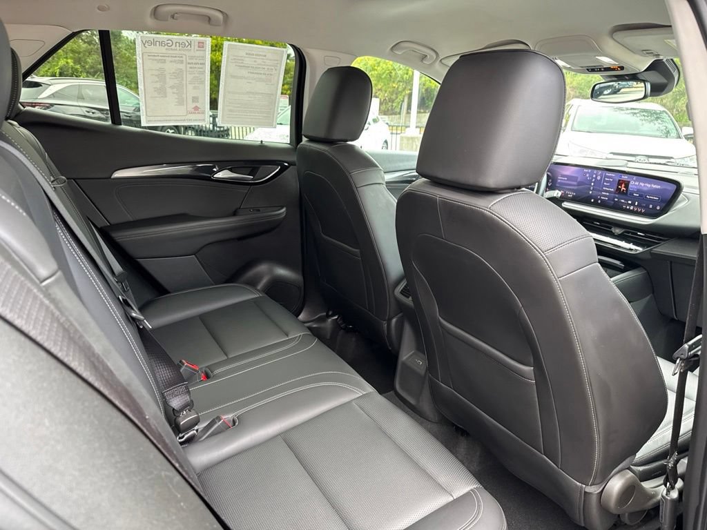 Used 2024 Buick Envision Preferred AWD/4WD image 31