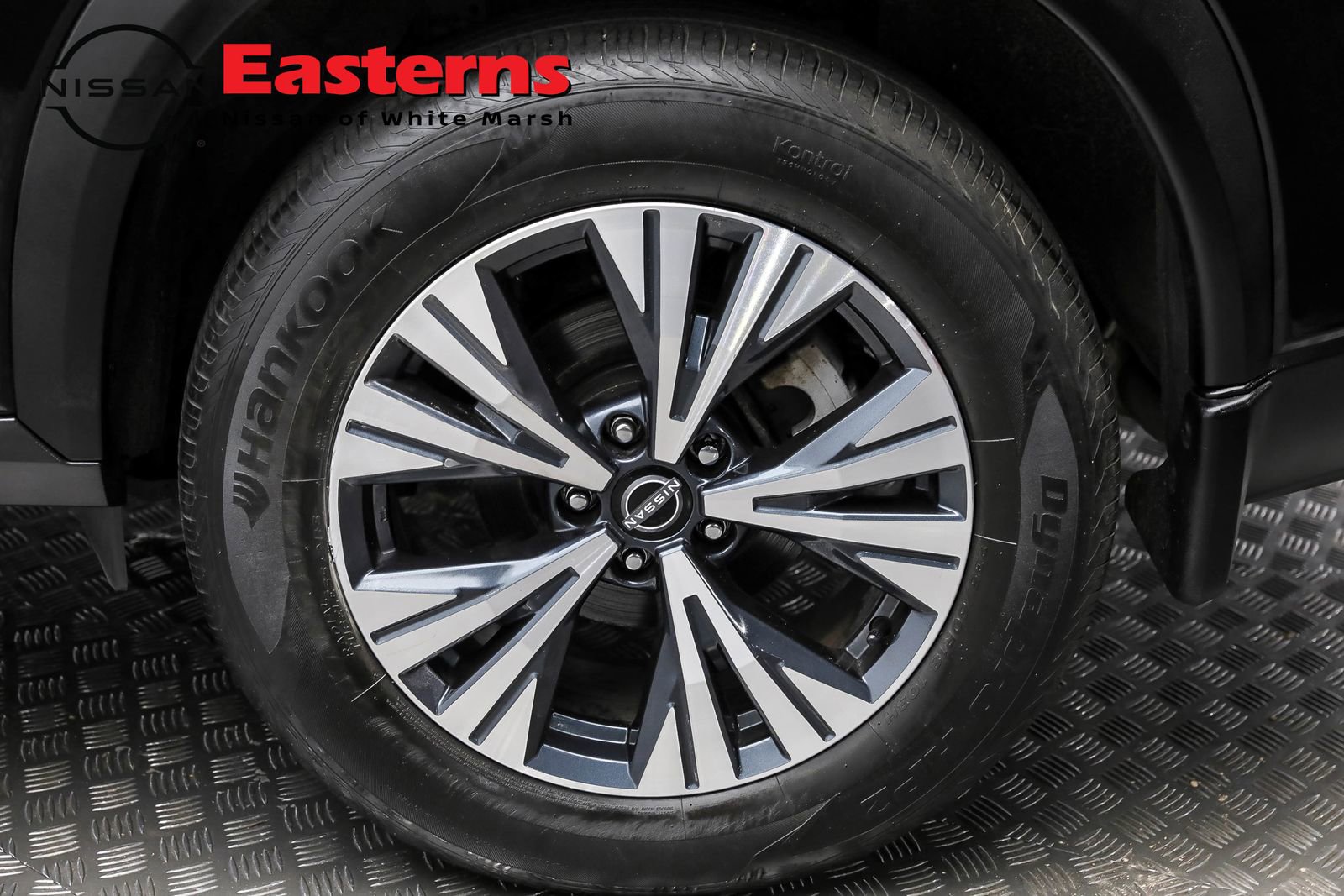 Used 2023 Nissan Rogue SV image 8