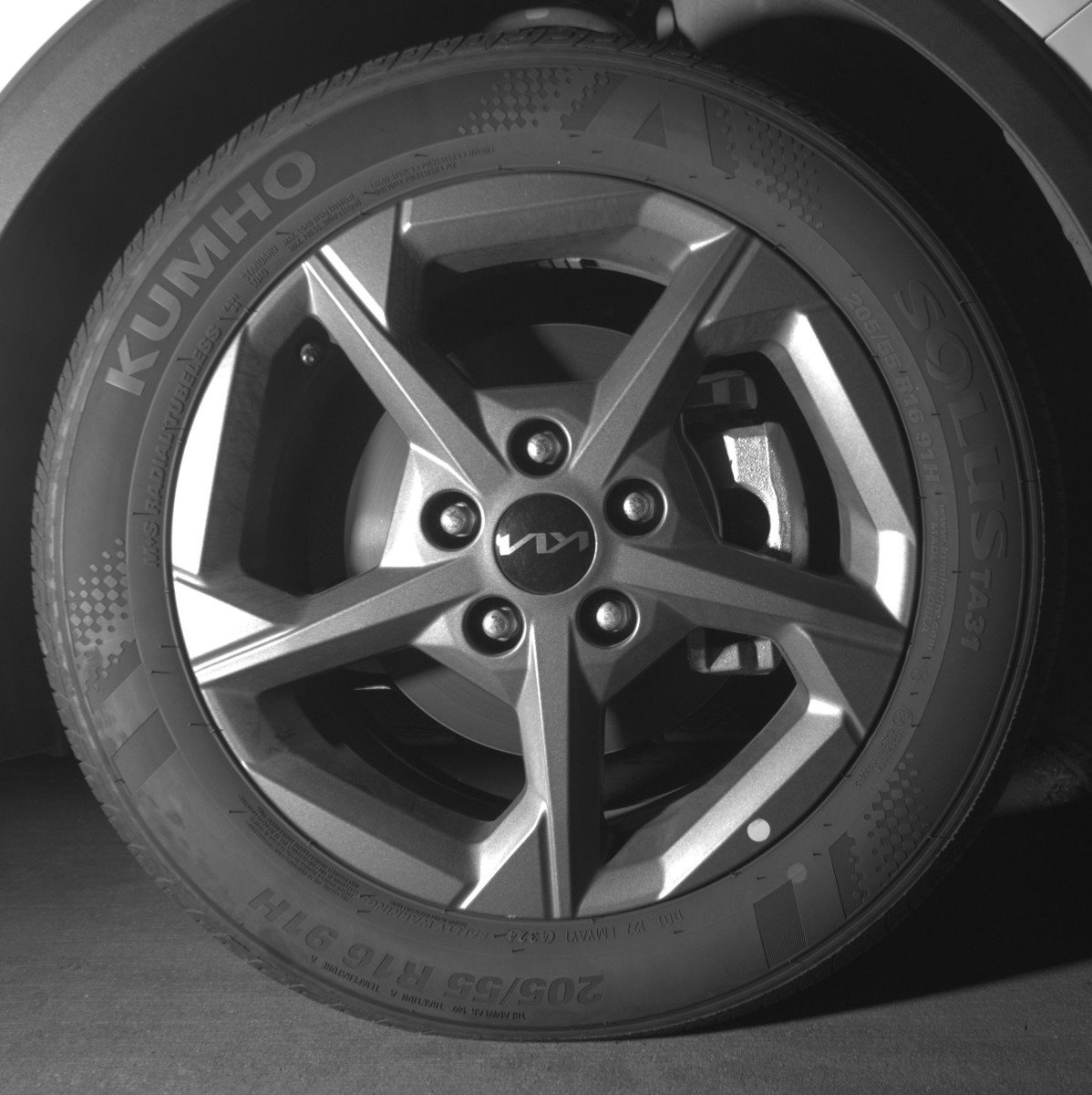 Used 2025 Kia K4 LXS image 13