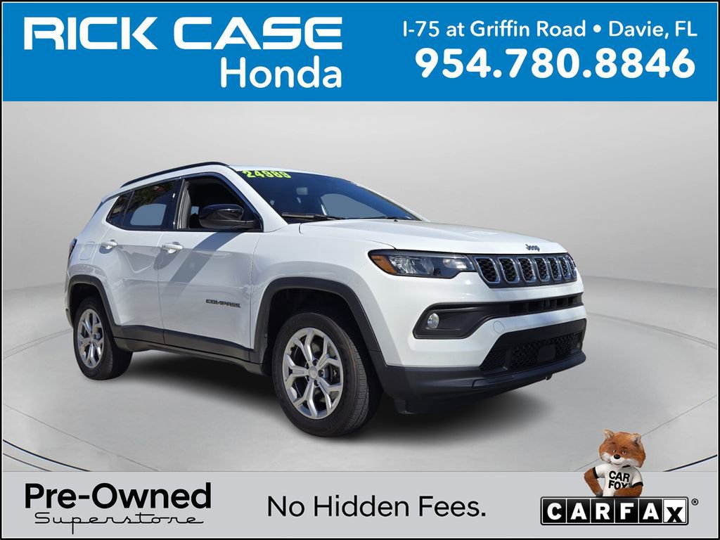 Used 2024 Jeep Compass Latitude image 1