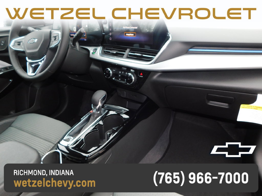 New 2026 Chevrolet Trax LT w/ Midnight Edition FWD image 17