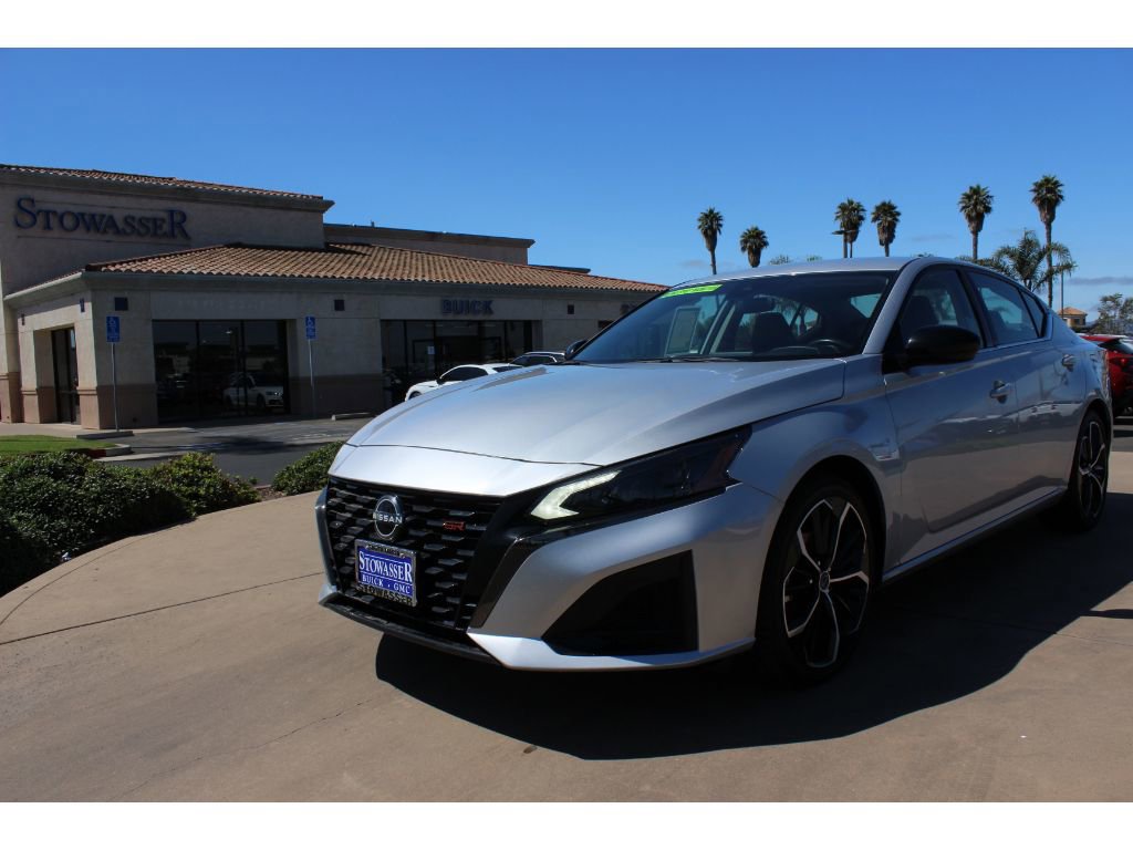 Used 2023 Nissan Altima 2.5 SR