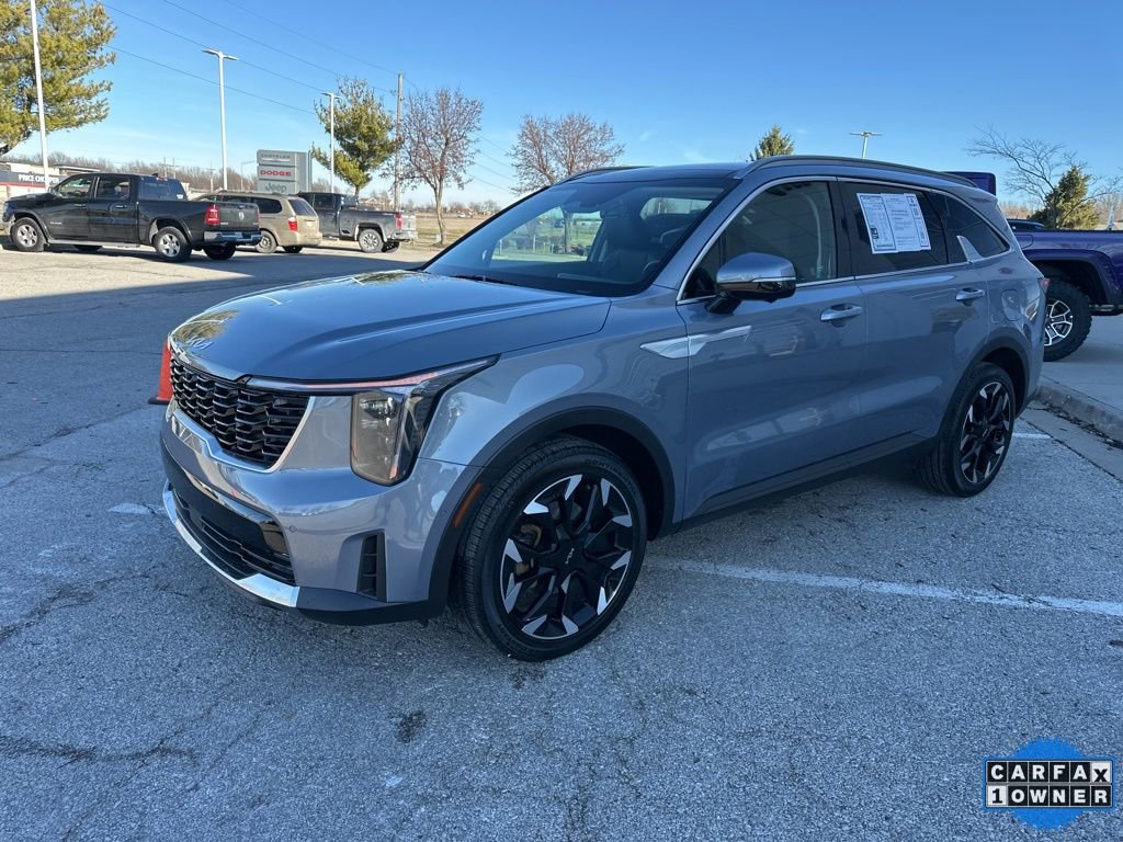 Used 2025 Kia Sorento SX FWD image 13