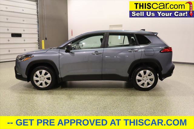 Used 2025 Toyota Corolla Cross L FWD image 4