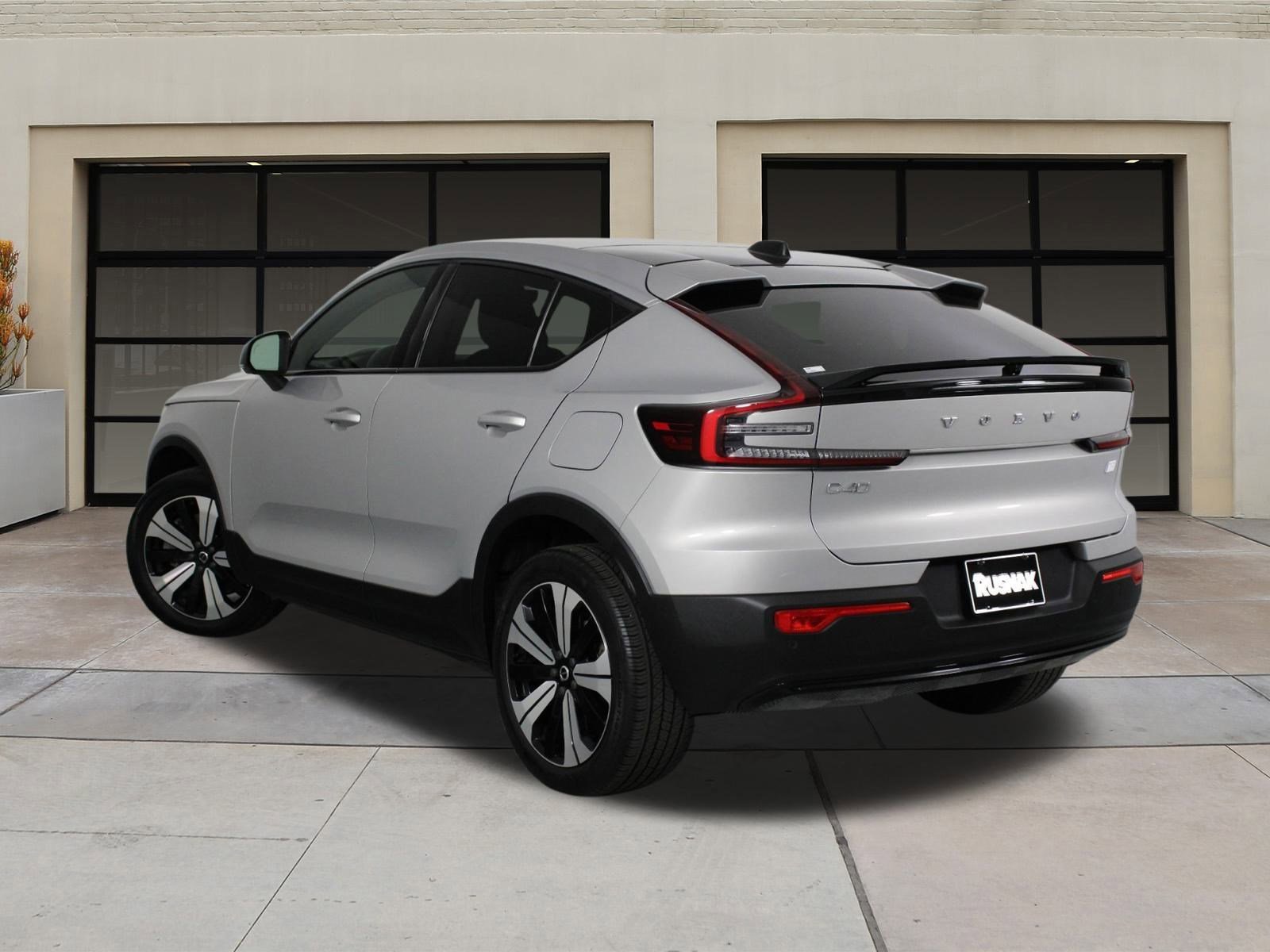 Certified 2023 Volvo C40 Recharge Core w/ Climate Package image 2