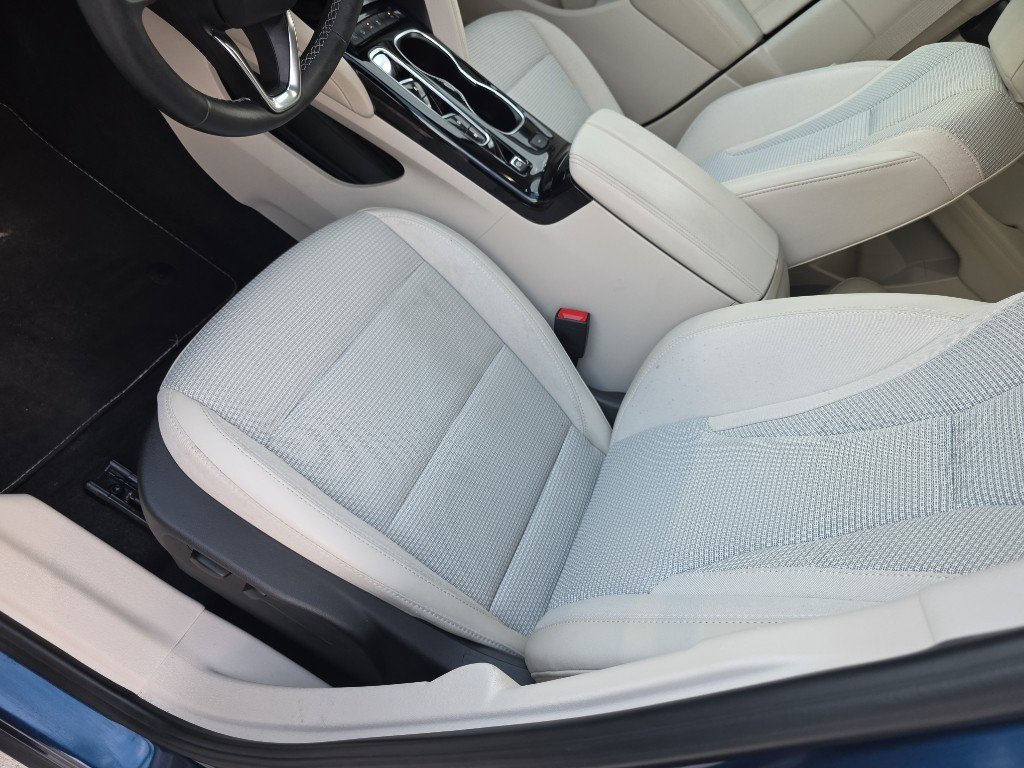 Used 2023 Buick Envision Preferred image 13