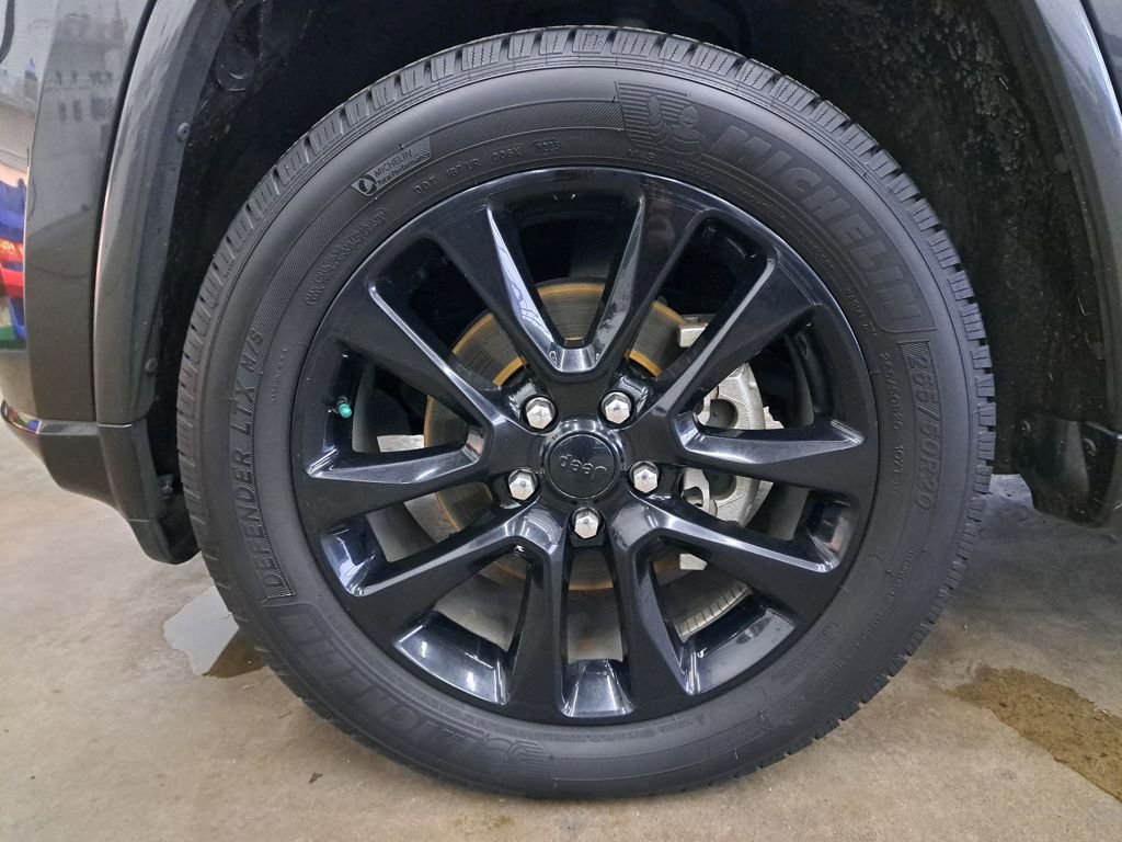 Used 2018 Jeep Grand Cherokee Altitude image 29