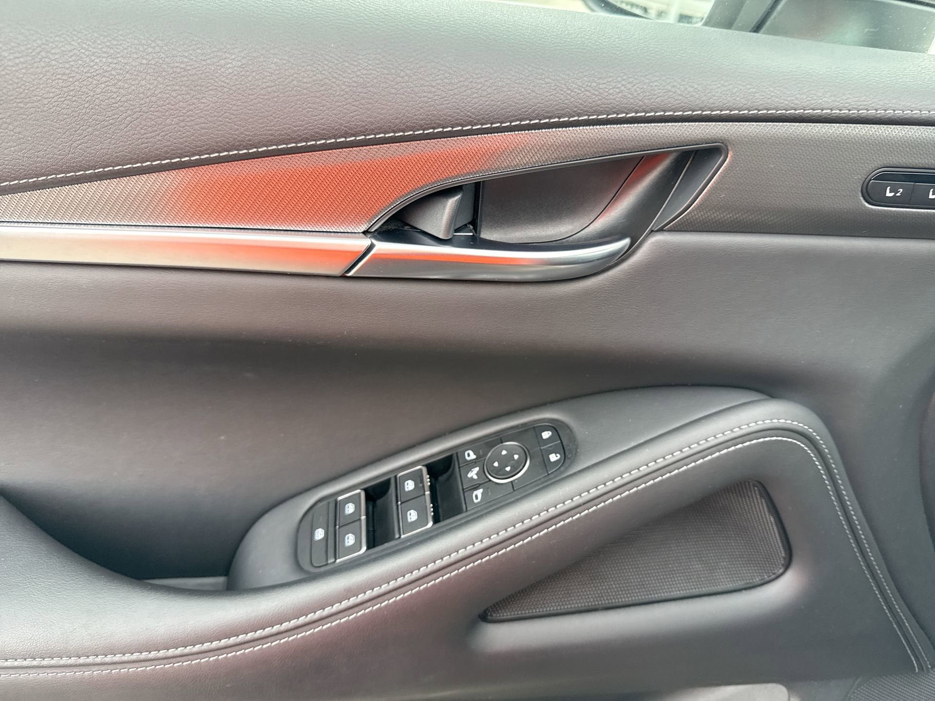 Used 2023 INFINITI QX60 Luxe w/ Cargo Package FWD image 15