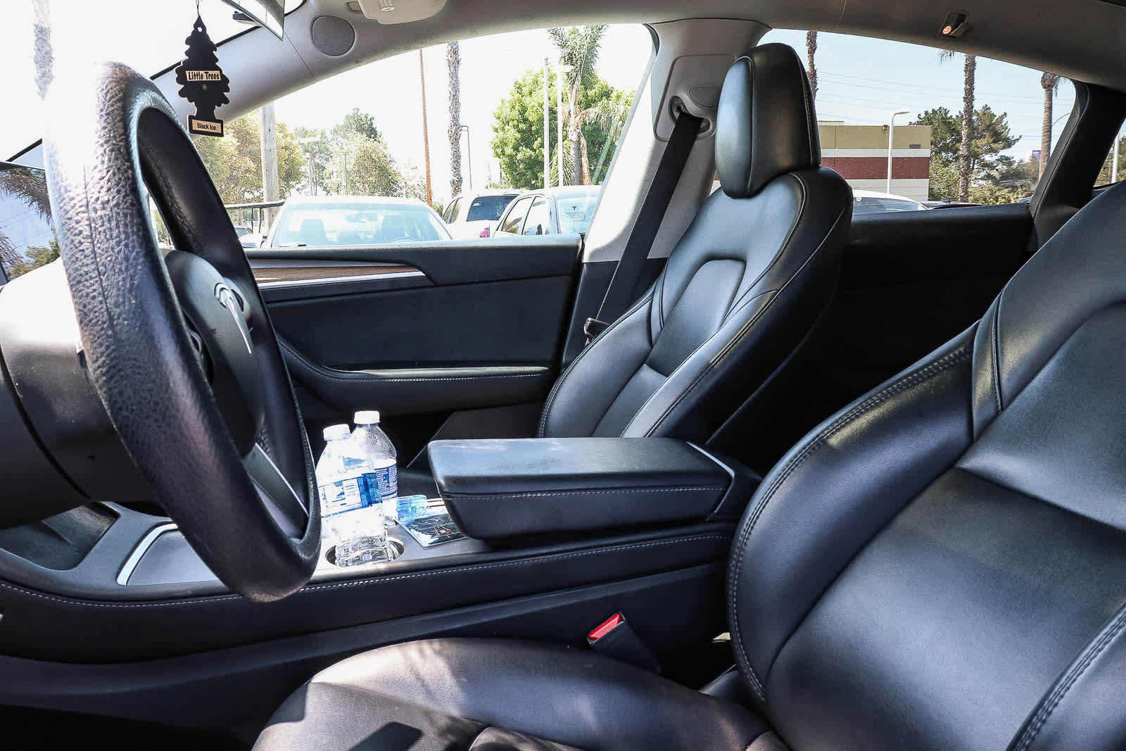 Used 2023 Tesla Model Y 2WD image 22