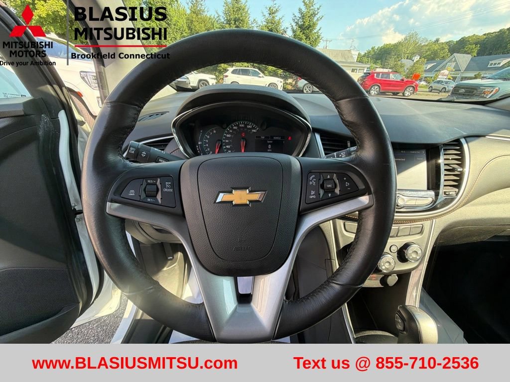 Used 2022 Chevrolet Trax LT w/ Sport Edition AWD/4WD image 24
