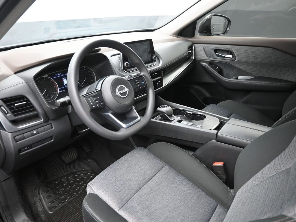 Used 2023 Nissan Rogue SV image 19