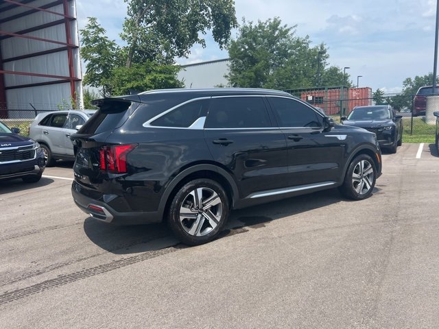 Used 2022 Kia Sorento EX w/ Panoramic Sunroof Package image 5
