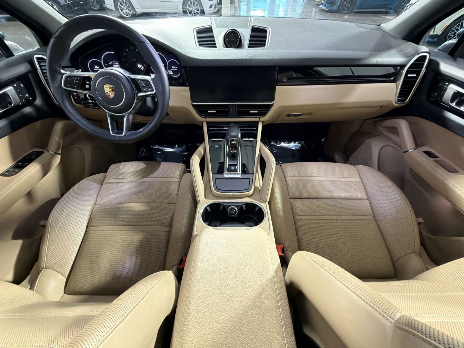 Used 2023 Porsche Cayenne Platinum Edition AWD/4WD image 31