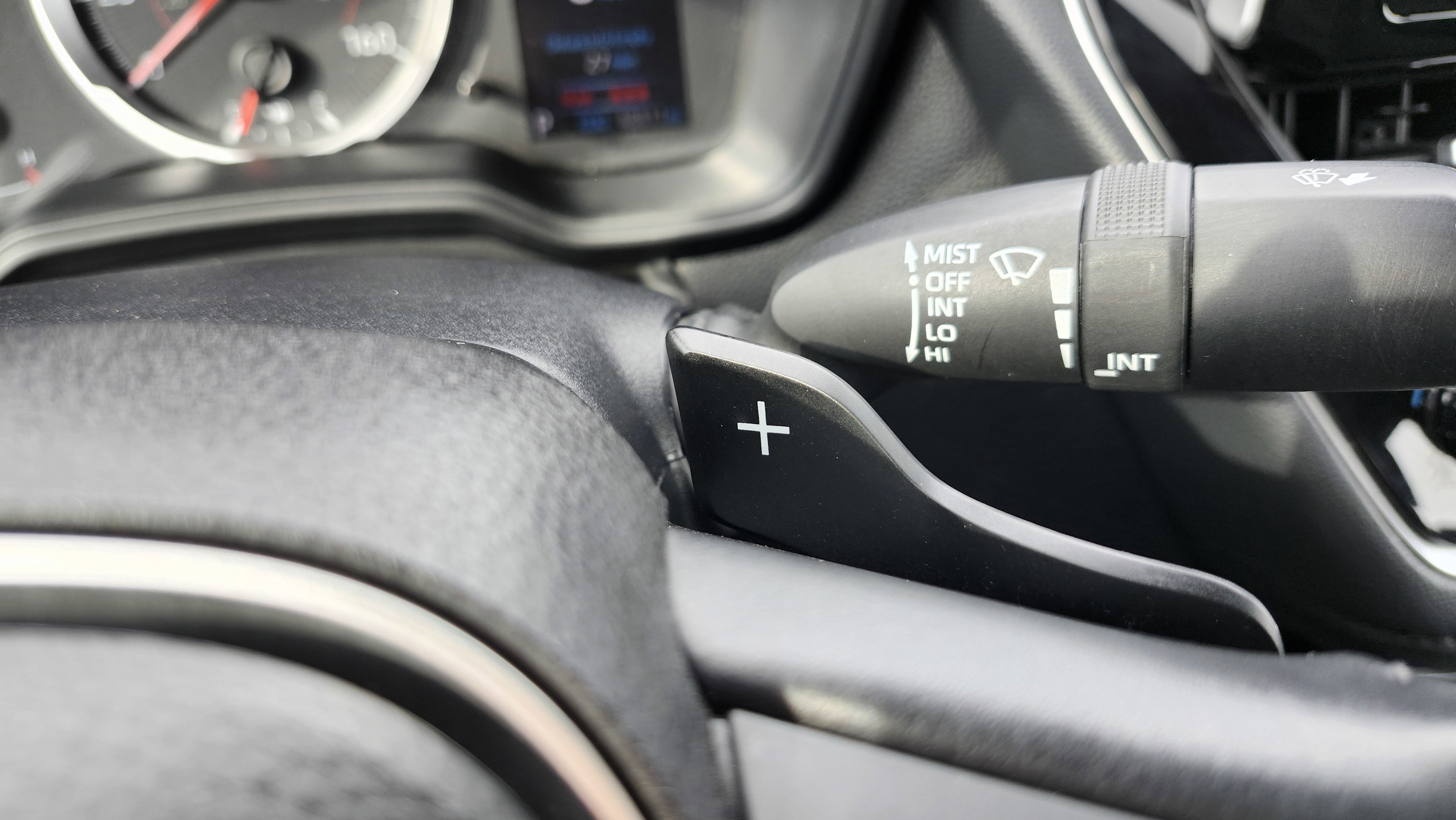 Used 2020 Toyota Corolla SE image 8