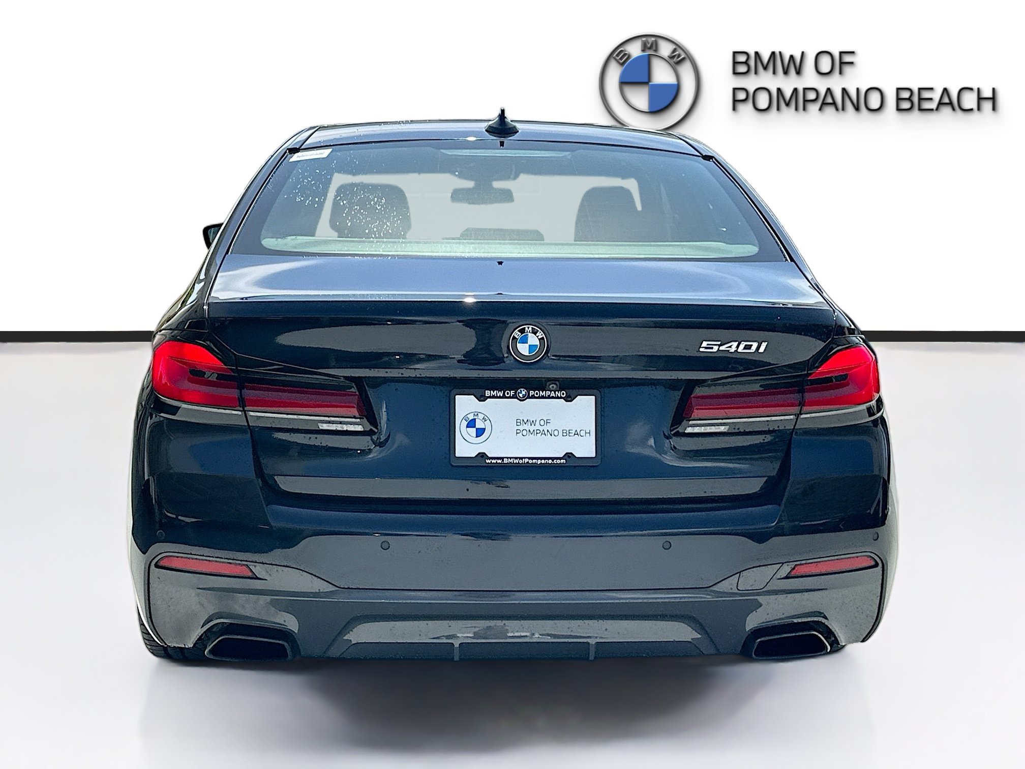 Used 2022 BMW 540i w/ M Sport Package RWD image 6