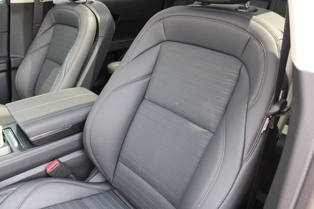 New 2026 Lincoln Nautilus Reserve w/ Jet Appearance Package AWD/4WD image 7