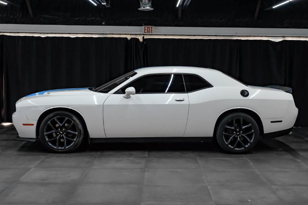 Used 2019 Dodge Challenger SXT w/ Blacktop Package RWD image 11