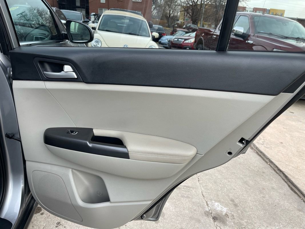 Used 2022 Kia Sportage LX image 36