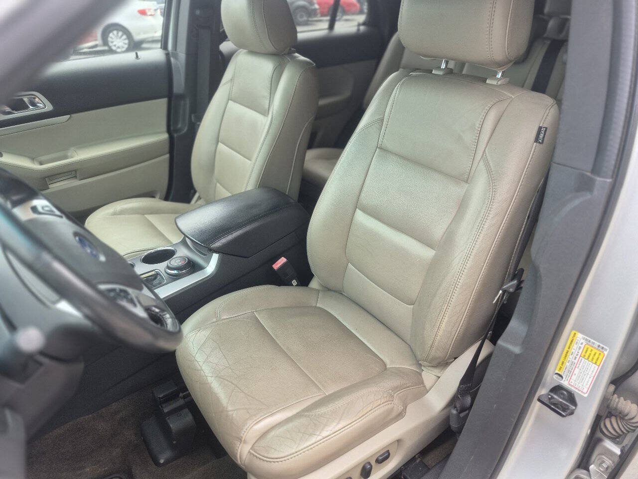 Used 2013 Ford Explorer XLT AWD/4WD image 10