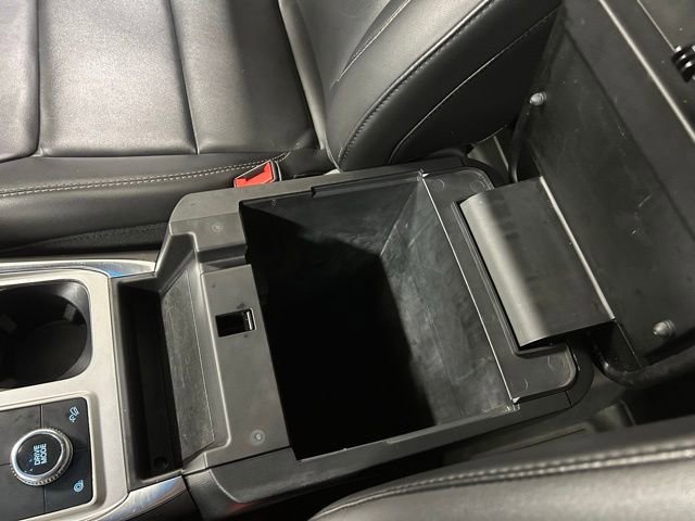 Used 2022 Ford Explorer XLT w/ Equipment Group 202A image 22