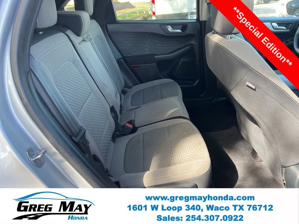 Used 2020 Ford Escape SE image 14