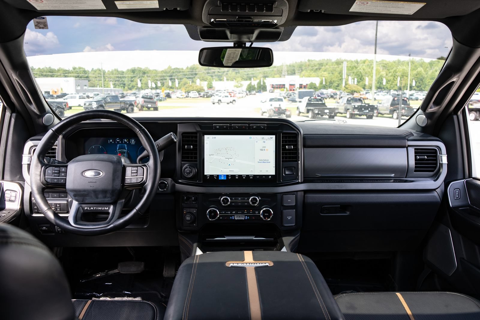 Used 2024 Ford F450 Platinum w/ FX4 Off-Road Package AWD/4WD image 43