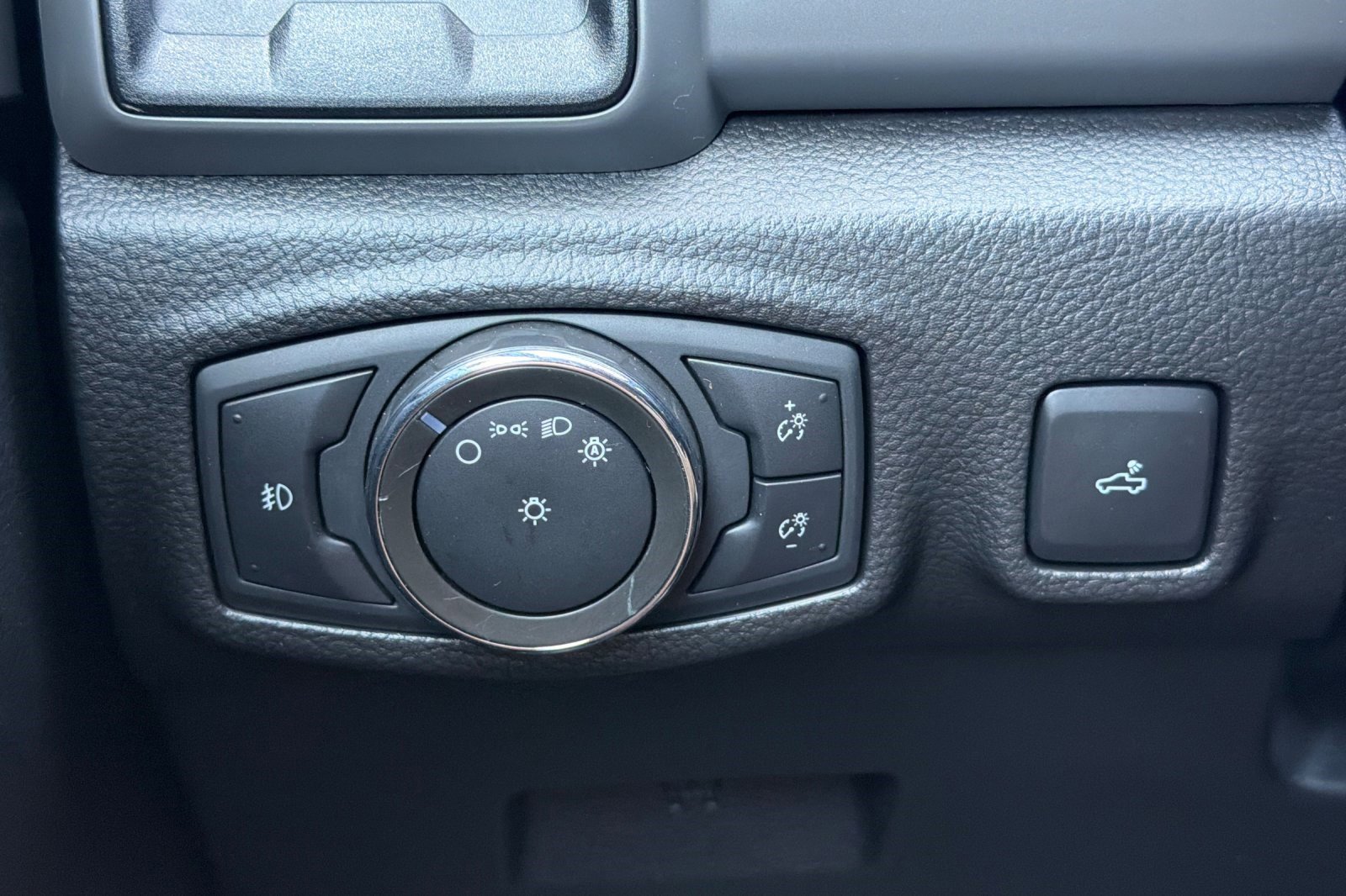 Used 2020 Ford Ranger XL RWD image 34