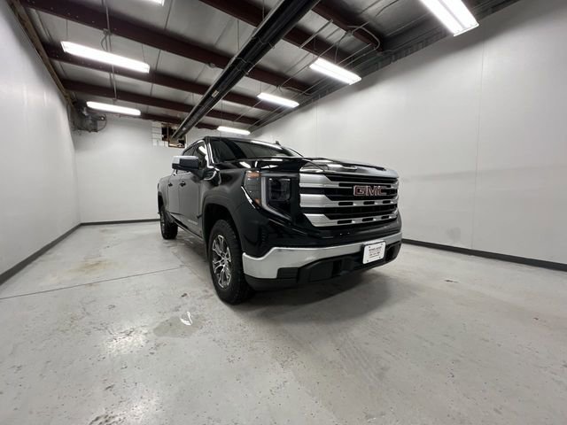 New 2026 GMC Sierra 1500 SLE w/ X31 Off-Road Package image 2