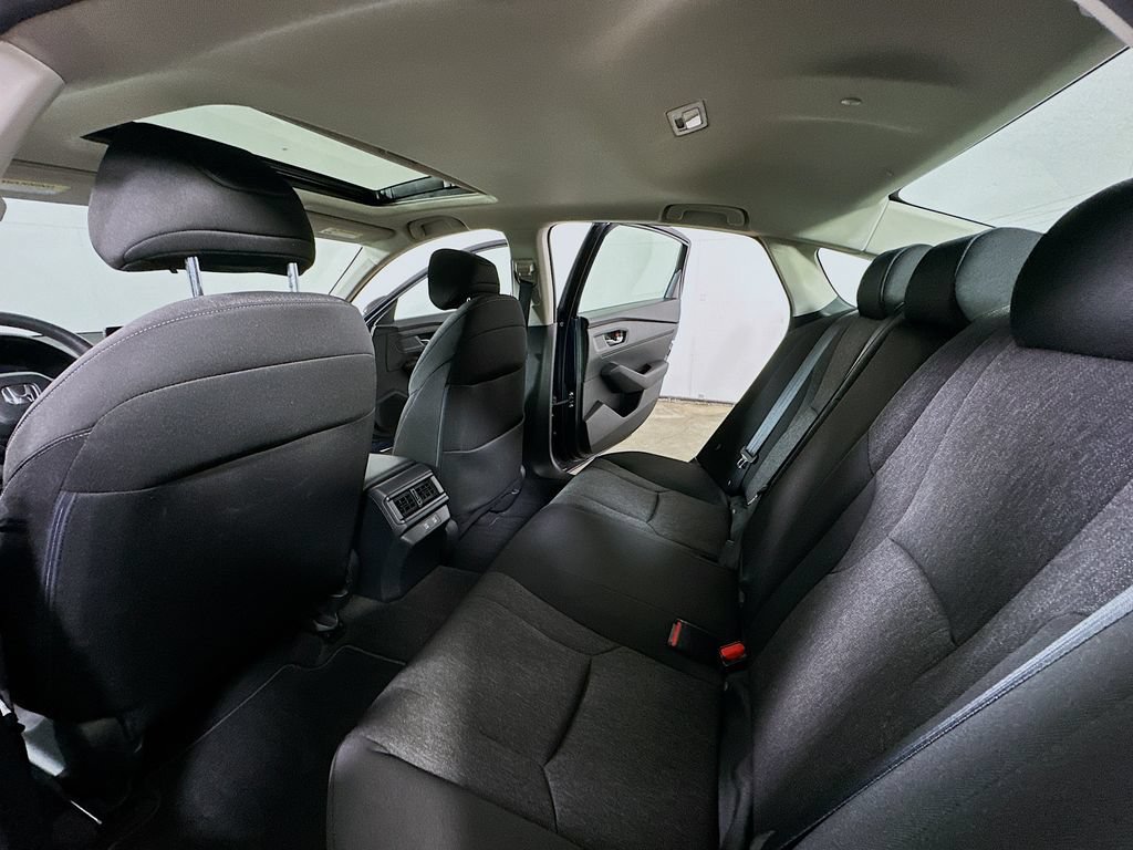 Used 2025 Honda Accord SE image 13
