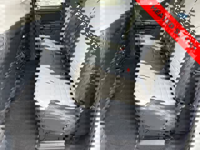 New 2023 Ford F150 Lightning Platinum image 29