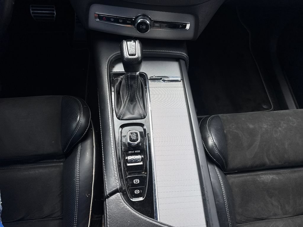 Used 2018 Volvo XC90 T6 R-Design w/ Convenience Package AWD/4WD image 23